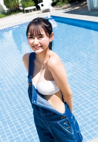 003Shiori Kato s First Swimsuit