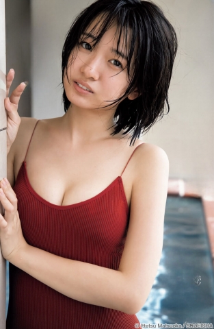Yui Kato Swimsuit Started001