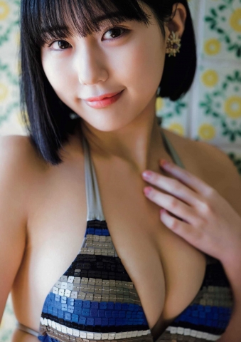 Miku Tanaka Going to a Resort with the Gravure Queen of the Idol World005