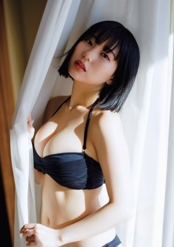 Miku Tanaka Going to a Resort with the Gravure Queen of the Idol World022