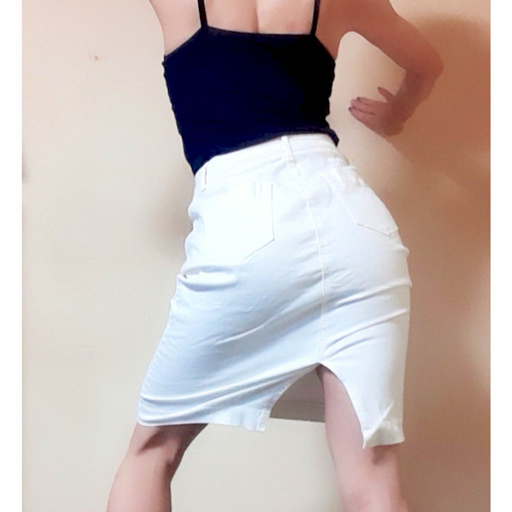 白デニムのタイトスカート♥１日着用+オマケいっぱい｜nikoko"